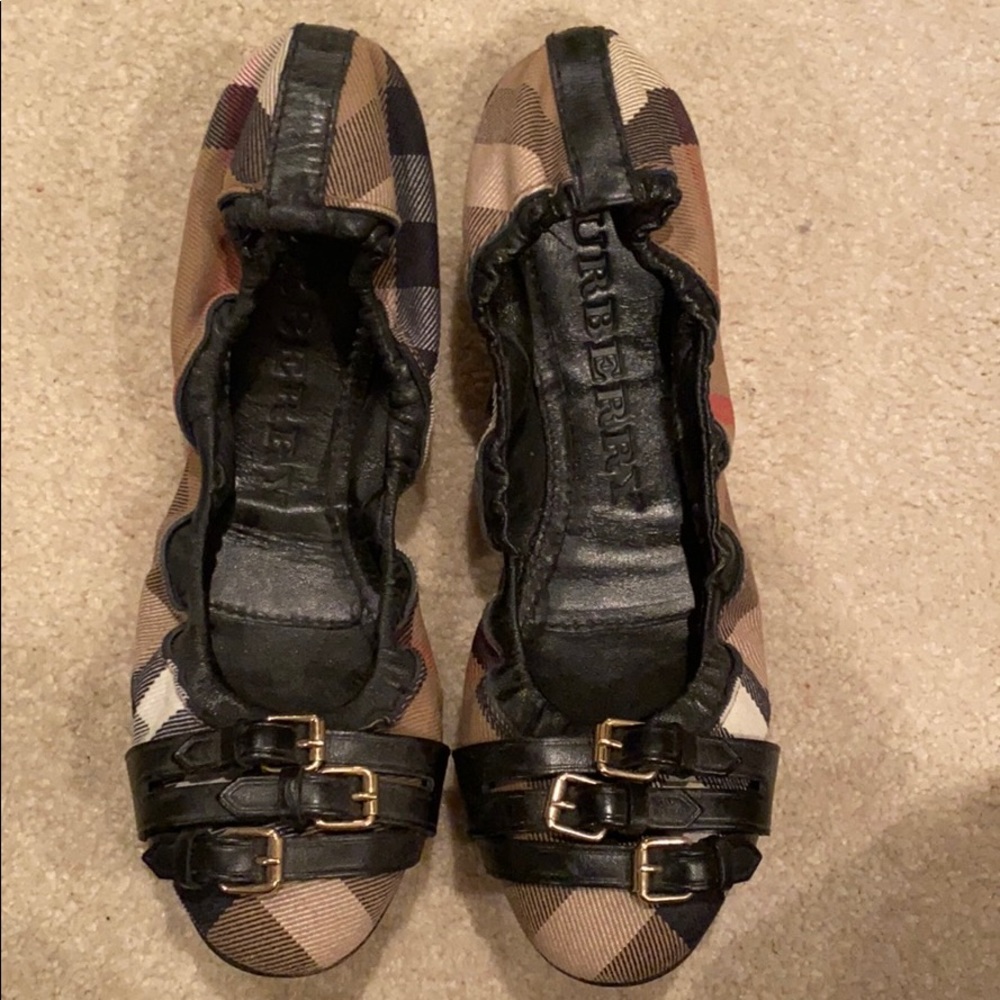 Burberry flats